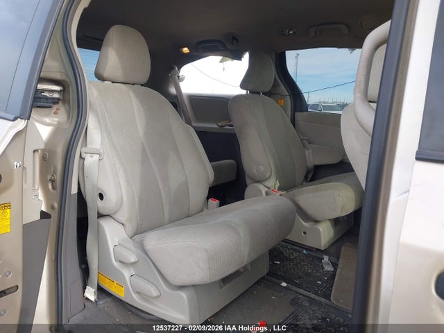 Aukcja sprzedaży 2013 Toyota Sienna V6 7 Passenger, vin: 5TDZK3DC5DS285482, numer aukcji: 12537227