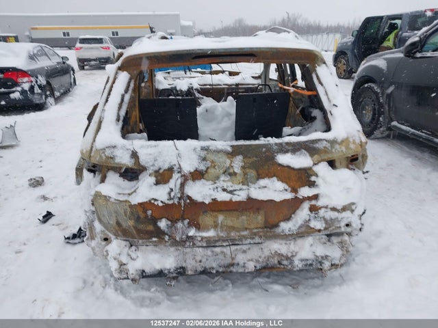 3VV4B7AX1NM031943 Volkswagen Tiguan