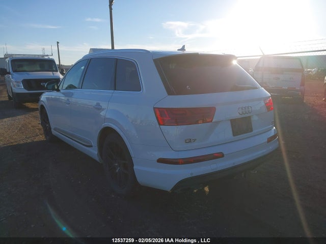 WA1WAAF76HD012704 Audi Q7 Technik S-line