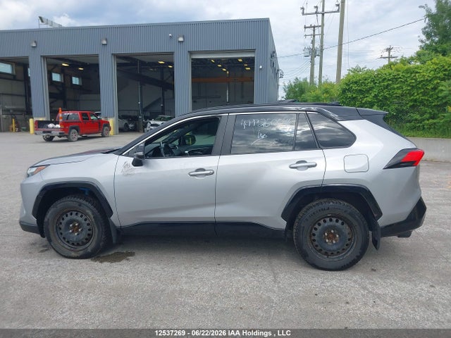 Toyota RAV4 XSE 2022 2T35WRFV9NW147366 Image 14