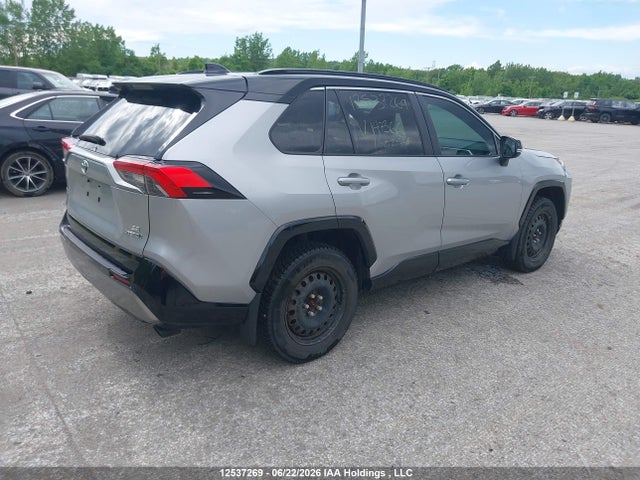 Toyota RAV4 XSE 2022 2T35WRFV9NW147366 Image 4