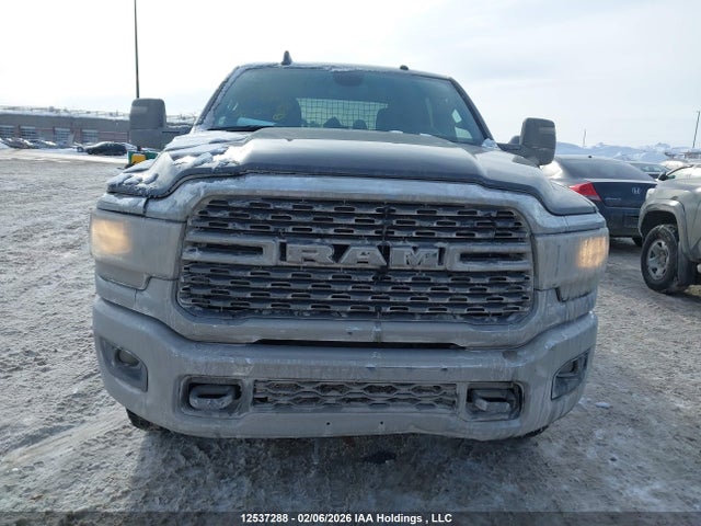 3C63R3DJ4RG414230 RAM 3500 Big Horn