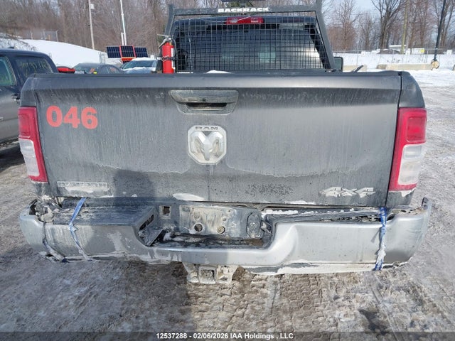 3C63R3DJ4RG414230 RAM 3500 Big Horn