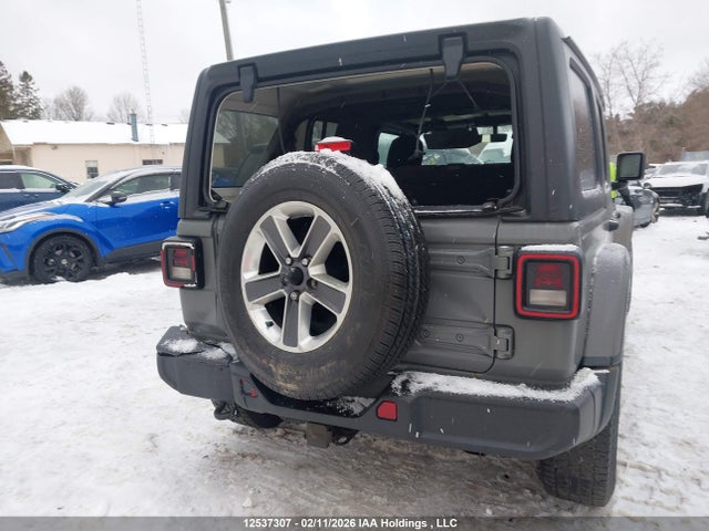 1C4HJXEG2KW608830 Jeep Wrangler Unlimited Sahara