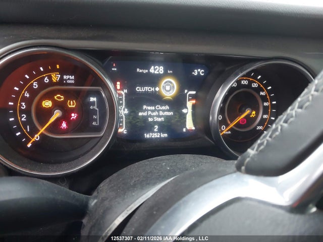 1C4HJXEG2KW608830 Jeep Wrangler Unlimited Sahara