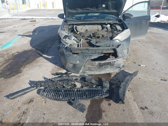 2T1BURHE0FC463269 Toyota COROLLA LE