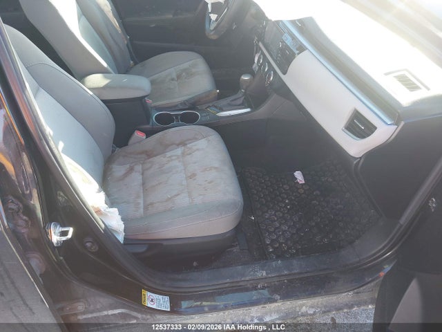 2T1BURHE0FC463269 Toyota COROLLA LE