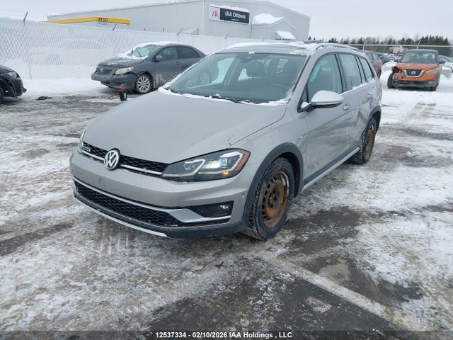 3VWH17AU7JM761498 Volkswagen Golf Alltrack S/se/sel