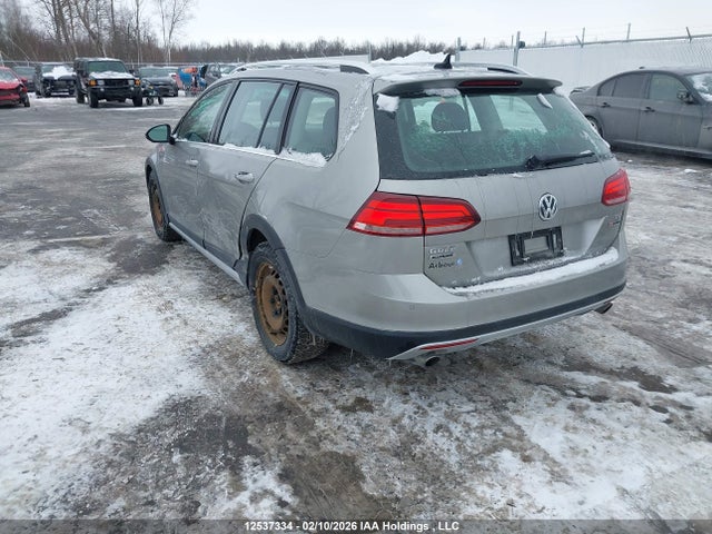 3VWH17AU7JM761498 Volkswagen Golf Alltrack S/se/sel