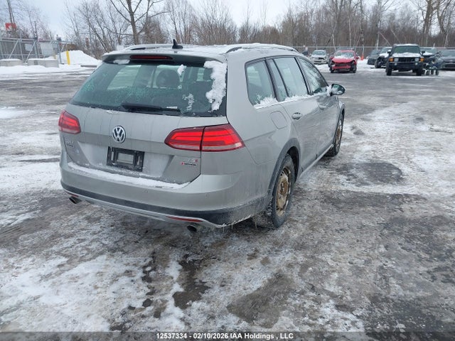3VWH17AU7JM761498 Volkswagen Golf Alltrack S/se/sel