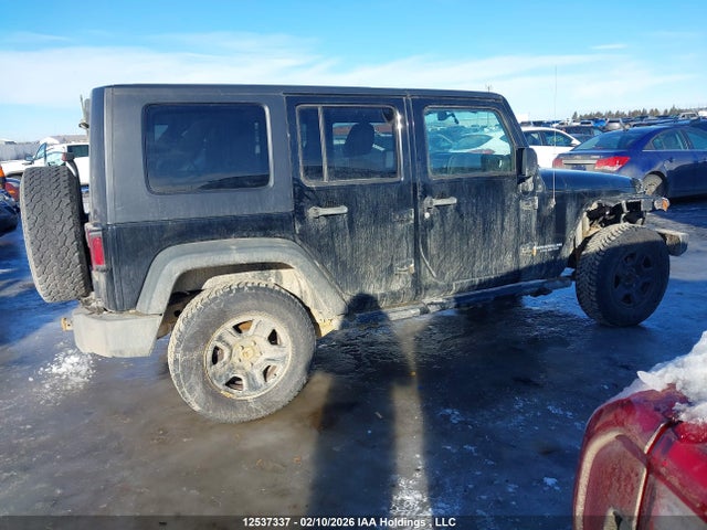 1C4BJWDG2FL637138 Jeep Wrangler Unlimited Sport