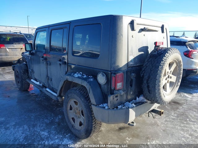 1C4BJWDG2FL637138 Jeep Wrangler Unlimited Sport