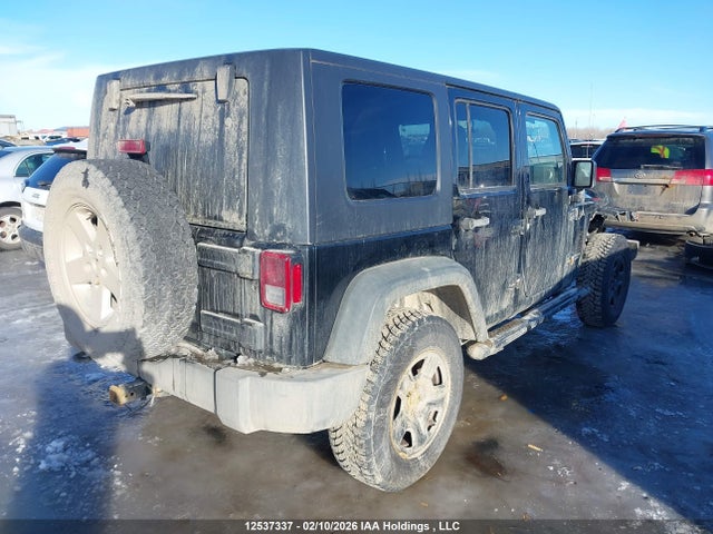 1C4BJWDG2FL637138 Jeep Wrangler Unlimited Sport