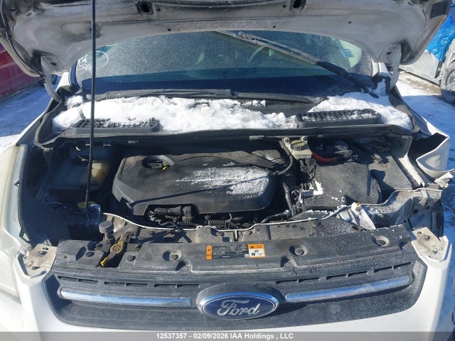1FMCU0GX1FUA13079 Ford ESCAPE SE