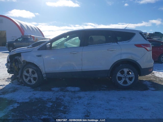 1FMCU0GX1FUA13079 Ford ESCAPE SE