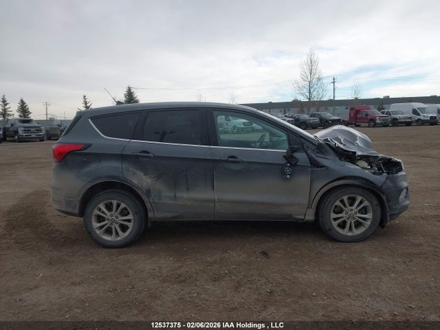 1FMCU9GD1KUB89778 Ford ESCAPE SE