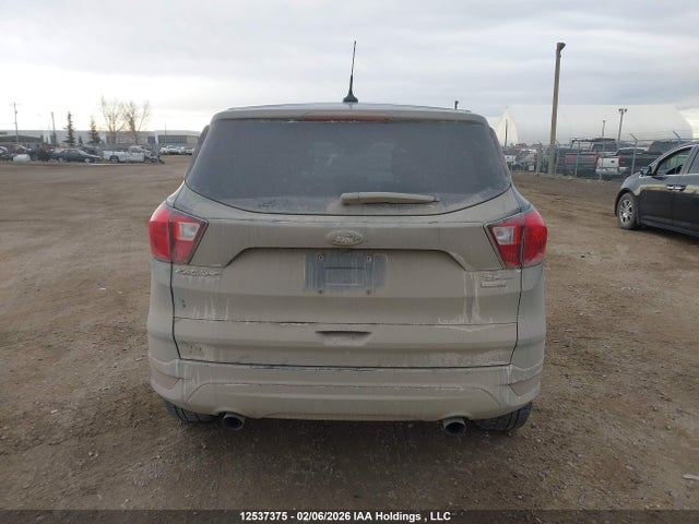 1FMCU9GD1KUB89778 Ford ESCAPE SE