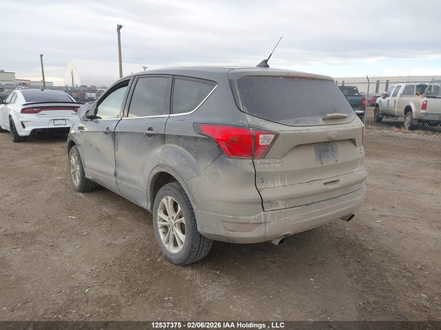 1FMCU9GD1KUB89778 Ford ESCAPE SE