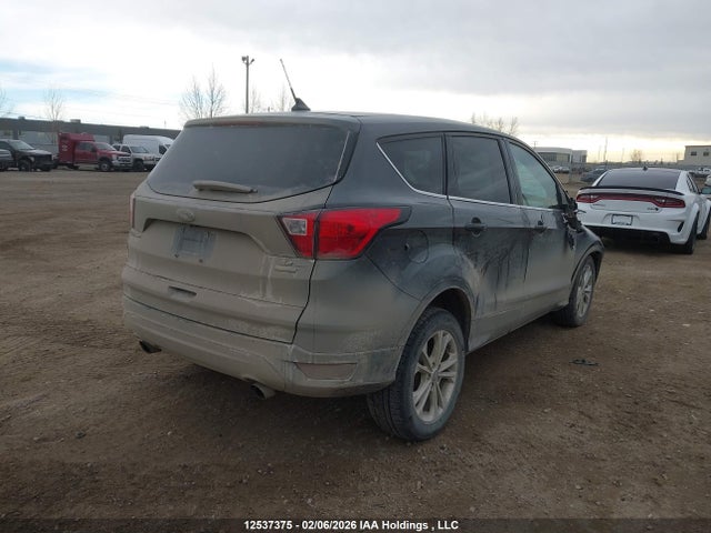1FMCU9GD1KUB89778 Ford ESCAPE SE
