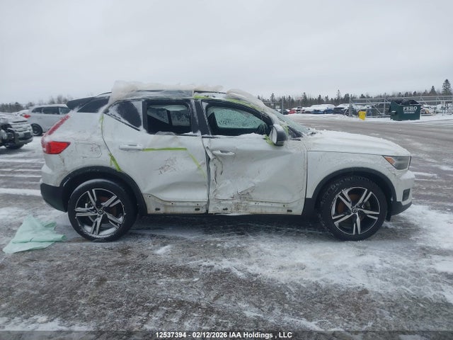 YV4162UM7L2294661 Volvo Xc40 T5 R-design