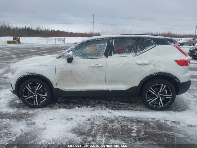 YV4162UM7L2294661 Volvo Xc40 T5 R-design