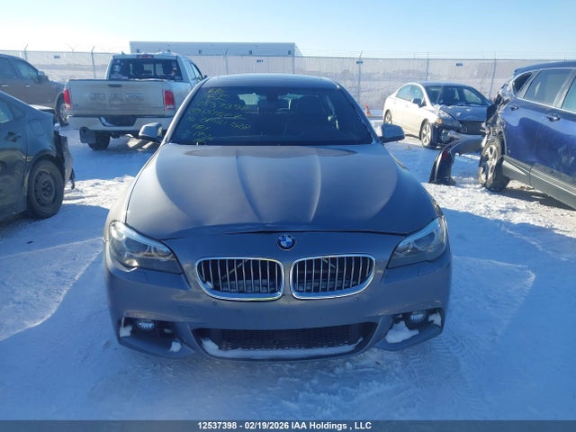 WBA5A7C5XGG151607 BMW 528i Xdrive