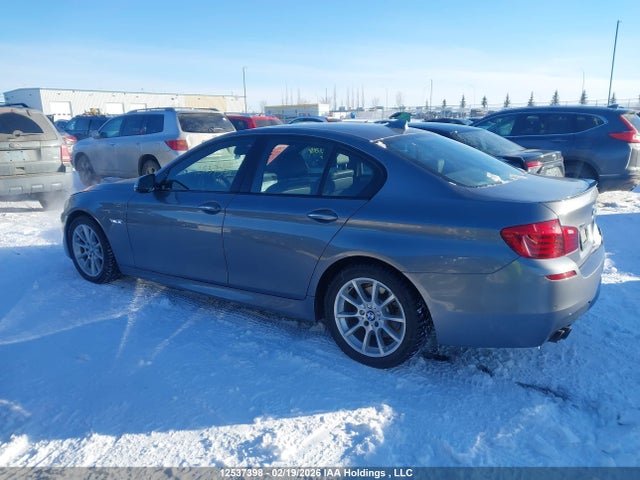 WBA5A7C5XGG151607 BMW 528i Xdrive