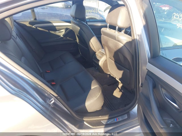 WBA5A7C5XGG151607 BMW 528i Xdrive