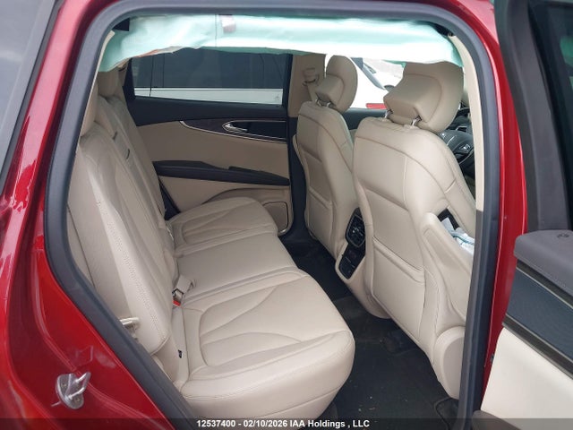 2LMPJ8LR8HBL50555 Lincoln MKX