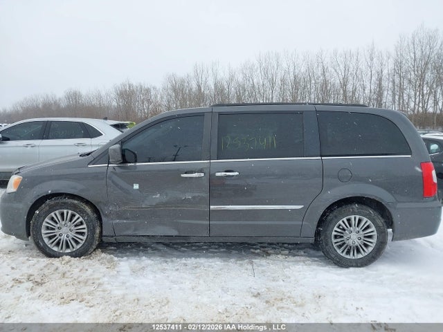 2C4RC1CG5GR279636 Chrysler Town &amp; Country