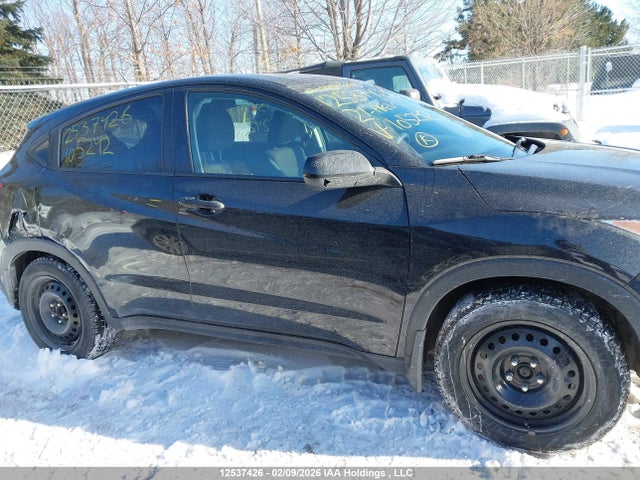 3CZRU6H37MM105242 Honda HR-V LX