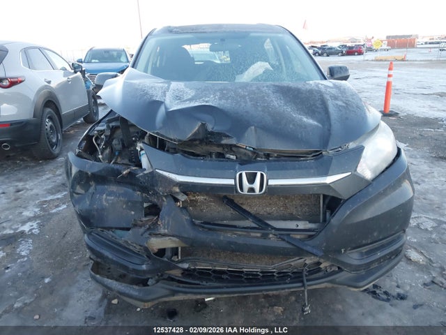 3CZRU6H38JM102765 Honda HR-V LX