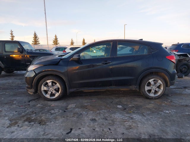3CZRU6H38JM102765 Honda HR-V LX