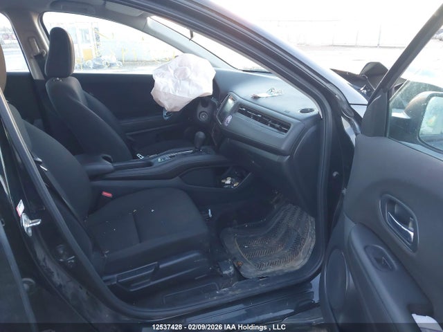 3CZRU6H38JM102765 Honda HR-V LX