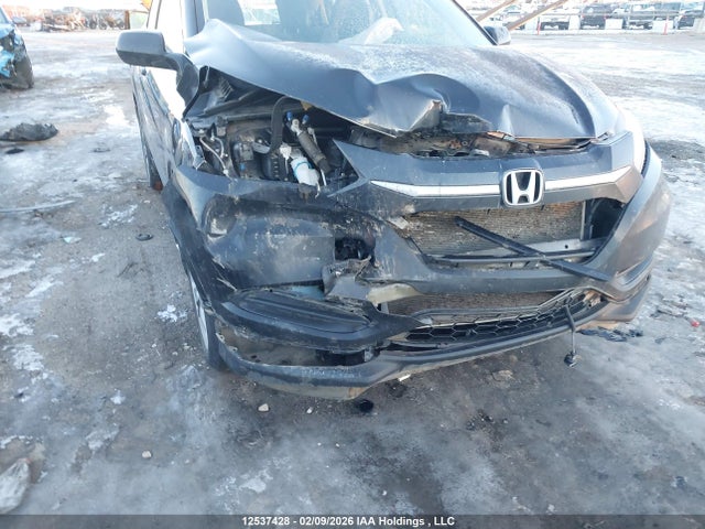 3CZRU6H38JM102765 Honda HR-V LX
