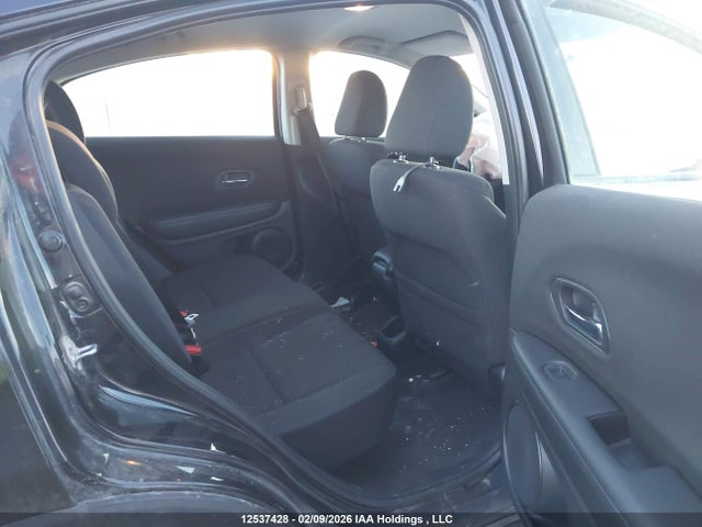 3CZRU6H38JM102765 Honda HR-V LX