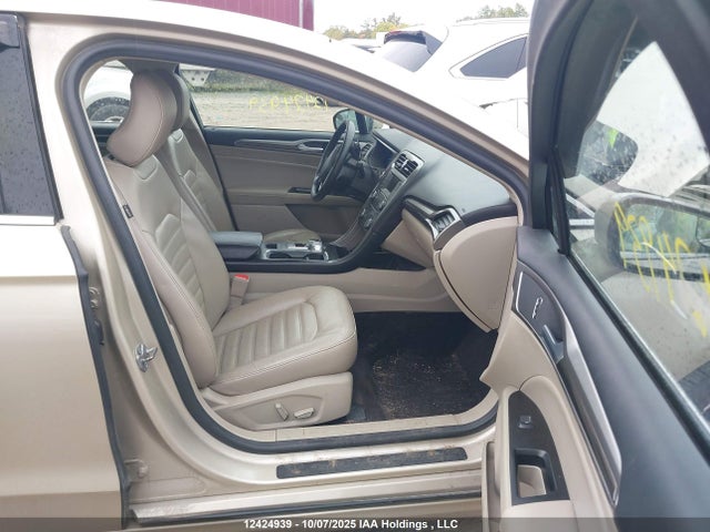 3FA6P0H93HR147777 Ford FUSION SE