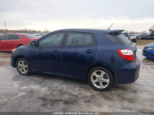 12504233 :رقم المزاد ، 2T1KU4EE7DC115313 vin ، 2013 Toyota Matrix Wagon مزاد بيع