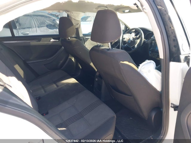 3VWDB7AJ1HM328772 Volkswagen Jetta Wolfsburg Edition