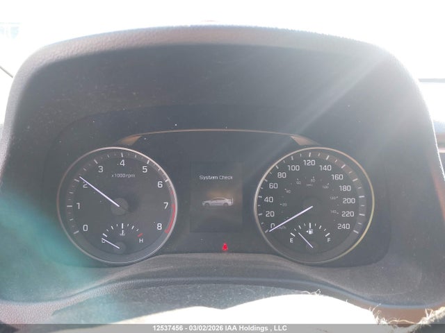 KMHD84LF6HU398123 Hyundai ELANTRA GL