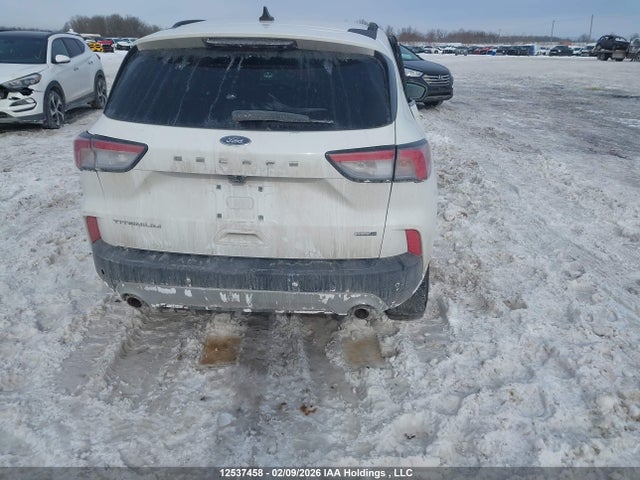 1FMCU9DZ4MUA11690 Ford Escape Titanium Hybrid