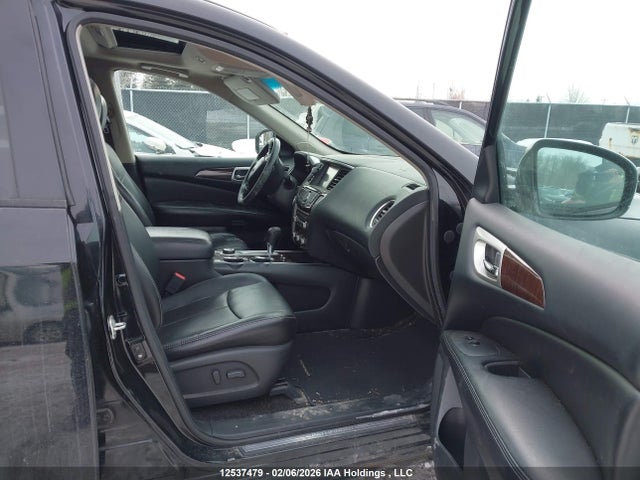 5N1AR2MM6EC655817 Nissan Pathfinder