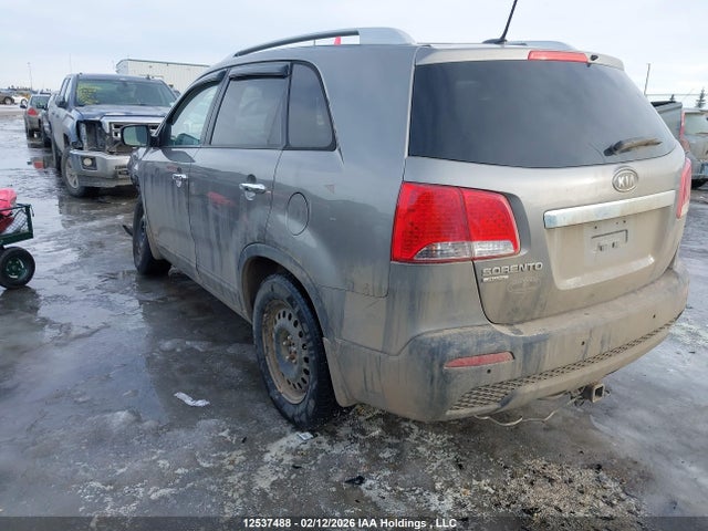 2013 Kia Sorento Lx მანქანა იყიდება აუქციონზე, vin: 5XYKTDA23DG352822, აუქციონის ნომერი: 12537488