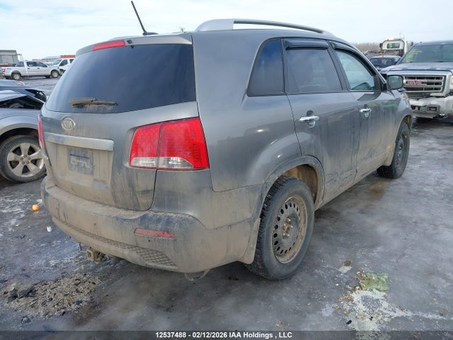 2013 Kia Sorento Lx მანქანა იყიდება აუქციონზე, vin: 5XYKTDA23DG352822, აუქციონის ნომერი: 12537488