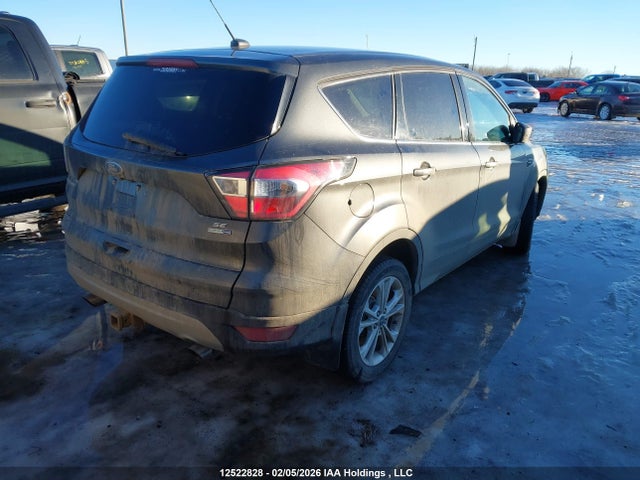 1FMCU9G92HUA72232 Ford ESCAPE SE