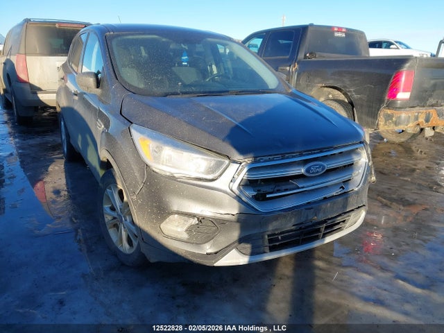 1FMCU9G92HUA72232 Ford ESCAPE SE