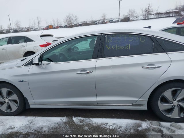 KMHE34L10GA010021 Hyundai Sonata Hybrid/limited
