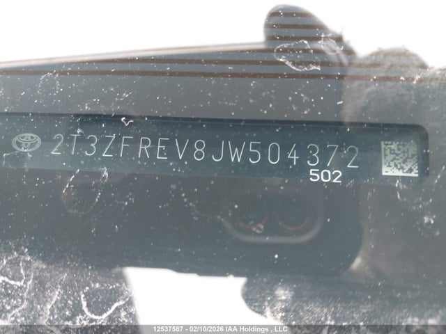 2T3ZFREV8JW504372 Toyota RAV4 LE