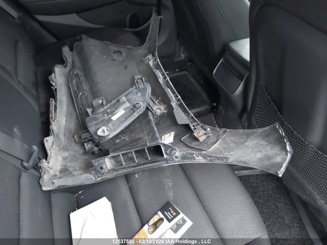 KMHD84LFXHU140834 Hyundai ELANTRA GL