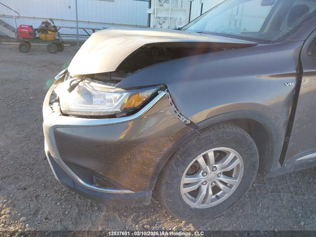 JA4JZ3AXXKZ602016 Mitsubishi Outlander Se/sel/le